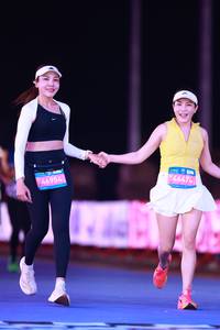 BIB: 
                            <button type="button" onclick="openModal(24009863)" class="btn btn-primary btn-sm float-right btn-popup" data-toggle="modal" data-target=".modal-high-quality">
                        <i class="fas fa-shopping-cart"></i> Add to Cart
                    </button>
                                            <button type="button" onclick="isThisMe(24009863, true)" class="btn btn-success btn-sm float-right btn-popup btn-isme hidden" data-toggle="tooltip" data-placement="bottom" title="นี่คือรูปของคุณใช่ไหม คลิกที่นี่เพื่อเอาเข้าอัลบั้ม">
                        <i class="fas fa-plus"></i> Add to album
                    </button>
                    <button type="button" onclick="isThisMe(24009863, false)" class="btn btn-warning btn-sm float-right btn-popup btn-isnotme hidden">
                        <i class="fas fa-ban"></i> Remove from album
                    </button>